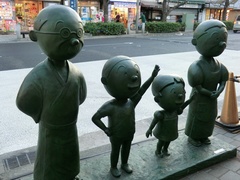 桜新町の波平像 2012年12月9日